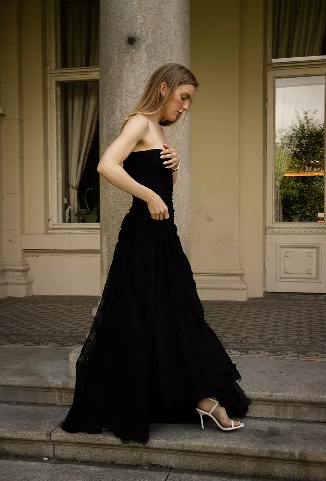 byTiMo Lace Rouching Gown Black kjole 2