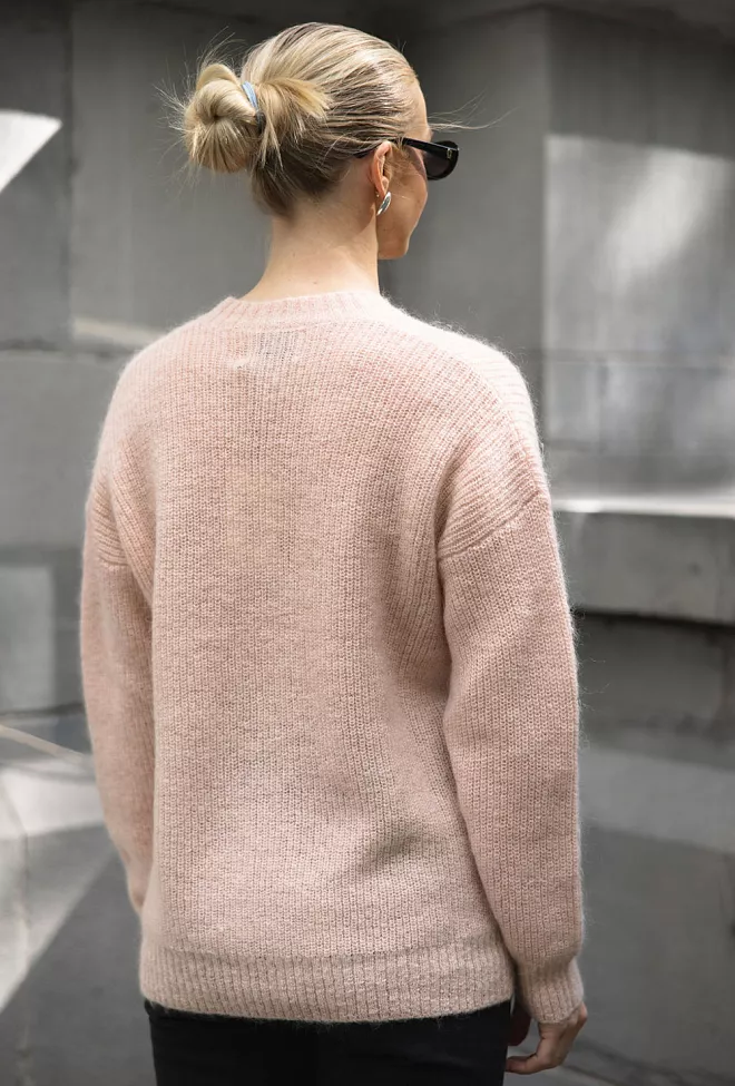 Holzweiler Sande Knit Sweater Lt. Pink genser 1 3