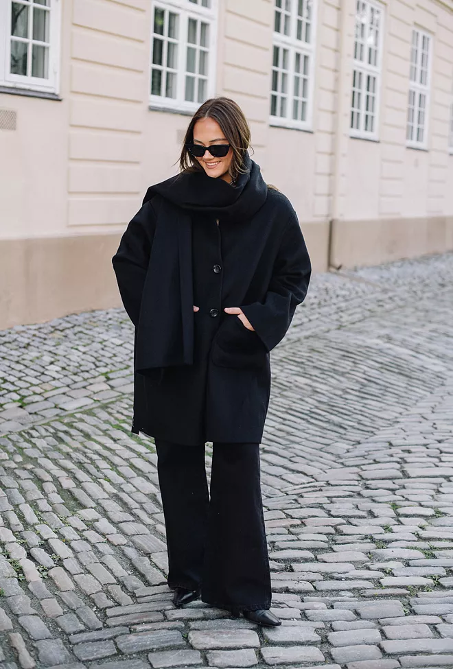 Clermonte Sandy Coat Black ullkåpe 5