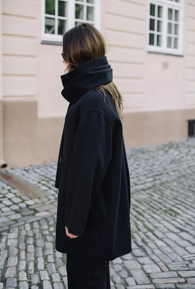 Clermonte Sandy Coat Black ullkåpe 6