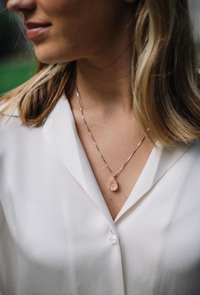 Caroline Svedbom Mini Drop Necklace Peach Delite smykke
