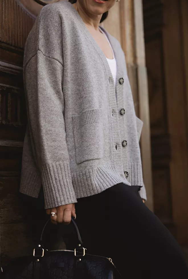 HiiL Studio Valentina Cardigan Grey Melange strikket jakke 6